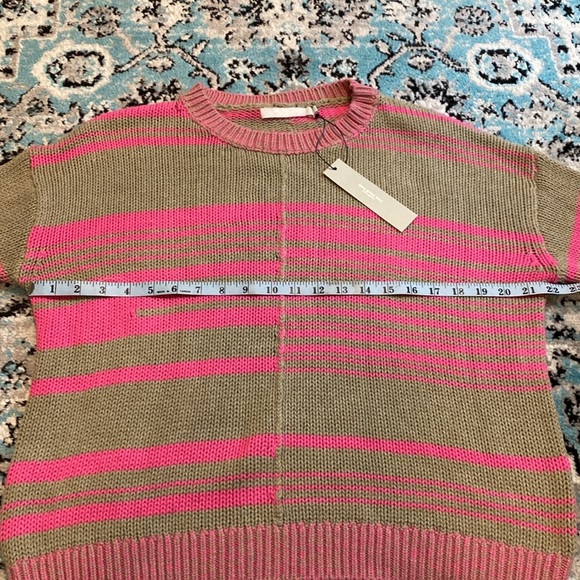 One Grey Day Women`s Aidan Pullover Sweater - Picture 5 of 10